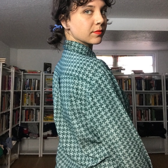 Vintage Patterned Button Down - B33 - Picture 6 of 8